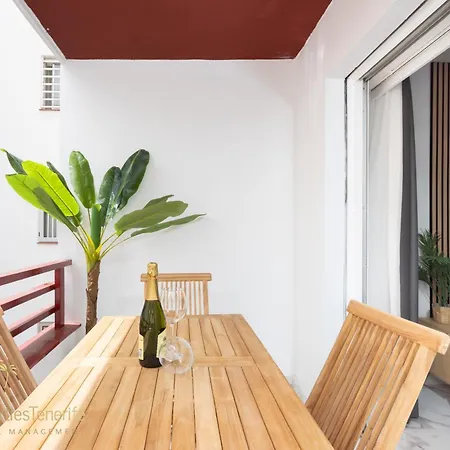 Iris Costa Adeje (Tenerife)